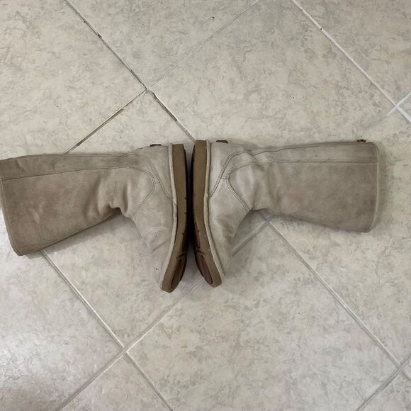 UGG Knightsbridge Tall Suede Boots 5119 women’s size 6 Tan Shearling  Back Zip - Picture 9 of 15